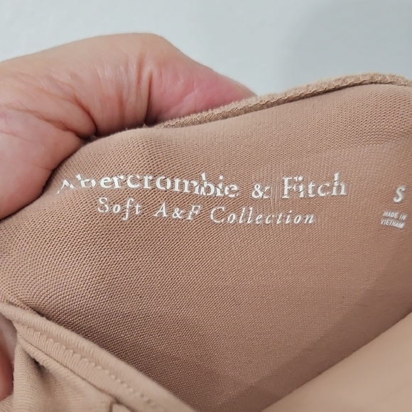 Abercrombie & Fitch Blouse. - Picture 5 of 5